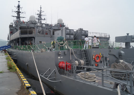 海上自衛隊の練習艦「せとゆき」「しらゆき」一般公開