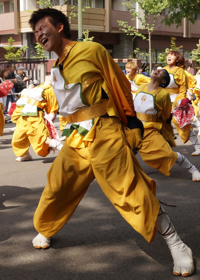 第24回YOSAKOIソーラン祭りより「法政大学 YOSAKOIソーランサークル 鳳遙恋」