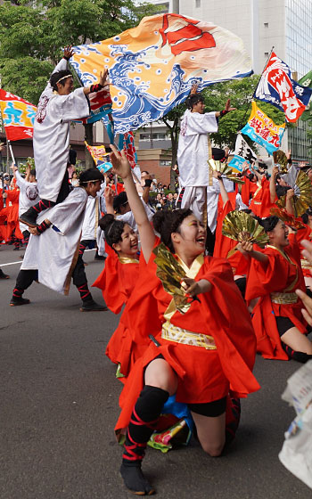 第24回YOSAKOIソーラン祭りより「井原水産＆北星学園」