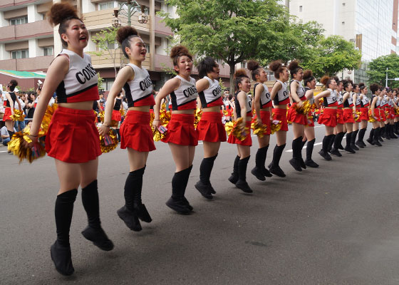 第24回YOSAKOIソーラン祭りより「コンサフリーク〜北海道武蔵女子短期大学〜」