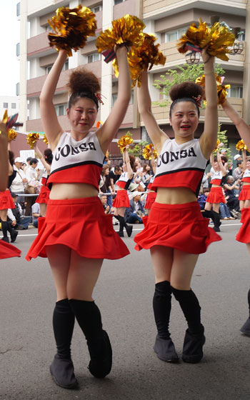 第24回YOSAKOIソーラン祭りより「コンサフリーク〜北海道武蔵女子短期大学〜」