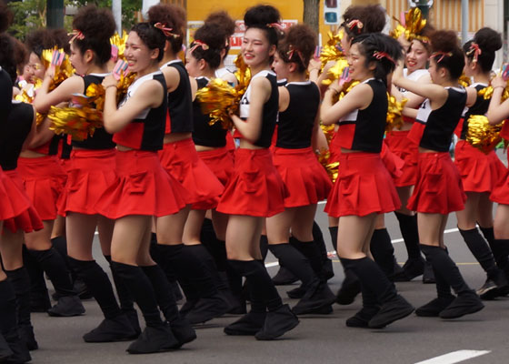 第24回YOSAKOIソーラン祭りより「コンサフリーク〜北海道武蔵女子短期大学〜」