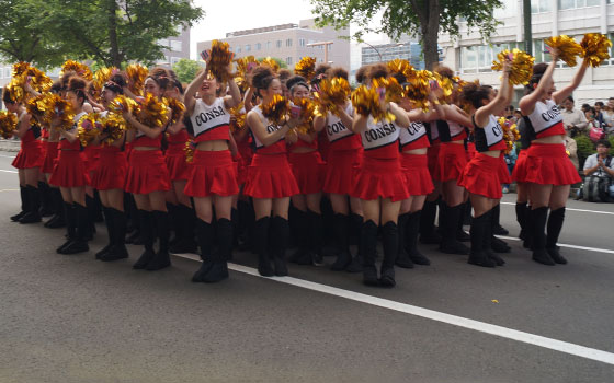 第24回YOSAKOIソーラン祭りより「コンサフリーク〜北海道武蔵女子短期大学〜」