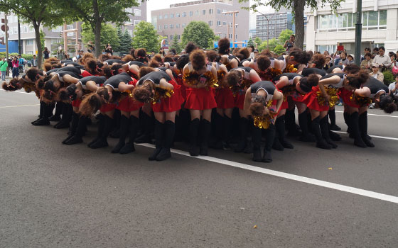 第24回YOSAKOIソーラン祭りより「コンサフリーク〜北海道武蔵女子短期大学〜」