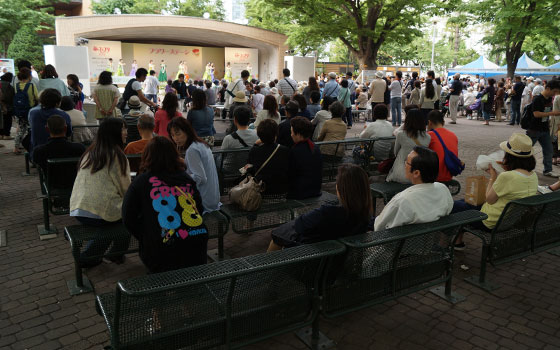 花フェスタ2014札幌より「ハンギングバスケット」「蘭パビリオン」「花市場」他