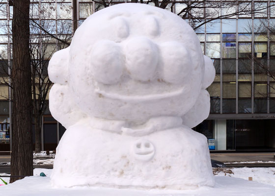 第67回さっぽろ雪まつりより「アンパンマン」