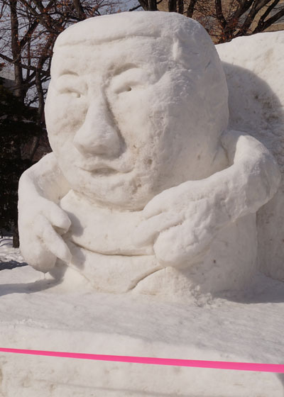 第67回さっぽろ雪まつりより「とにかく明るい安村」