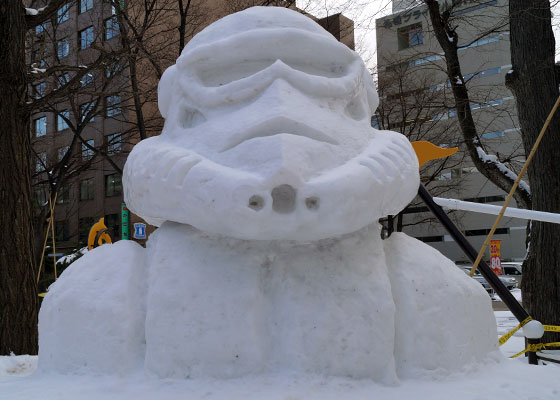 第67回さっぽろ雪まつりより「スター・ウォーズ（ストーム・トルーパー）」