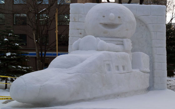 第67回さっぽろ雪まつりより「どこでもユキちゃん」