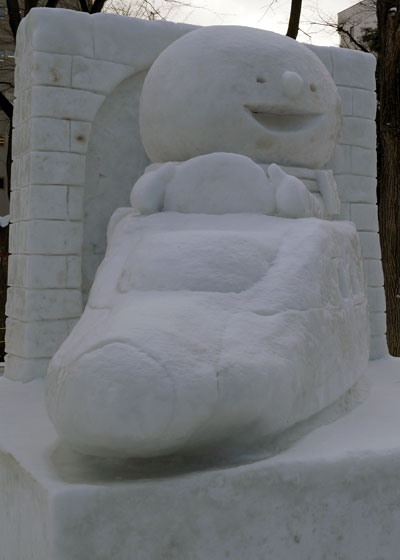 第67回さっぽろ雪まつりより「どこでもユキちゃん」