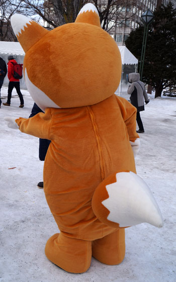 第67回さっぽろ雪まつりより「どん兵衛くん」