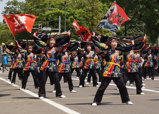 第25回YOSAKOIソーラン祭りより「三石なるこ会」