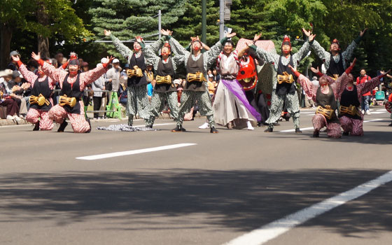 第25回YOSAKOIソーラン祭りより「石狩朱華弁天」