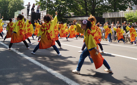 第25回YOSAKOIソーラン祭りより「朝霧なるこ遊和会」