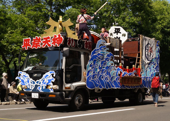 第25回YOSAKOIソーラン祭りより「平岸天神ジュニア」