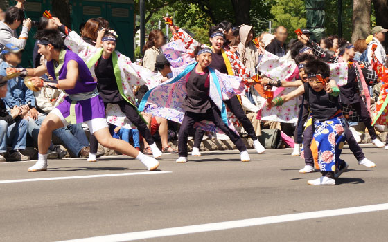 第25回YOSAKOIソーラン祭りより「平岸天神ジュニア」