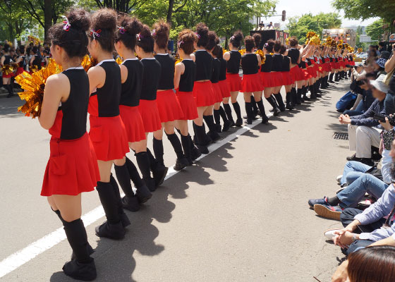 第25回YOSAKOIソーラン祭りより「コンサフリーク〜北海道武蔵女子短期大学〜」