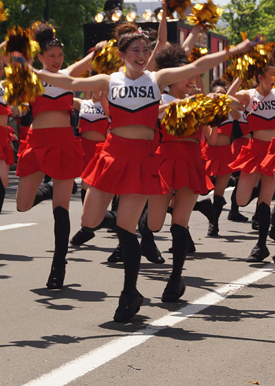 第25回YOSAKOIソーラン祭りより「コンサフリーク〜北海道武蔵女子短期大学〜」