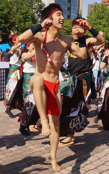 第25回YOSAKOIソーラン祭りより「ワオドリスクエア会場（北海道大学”縁”）」