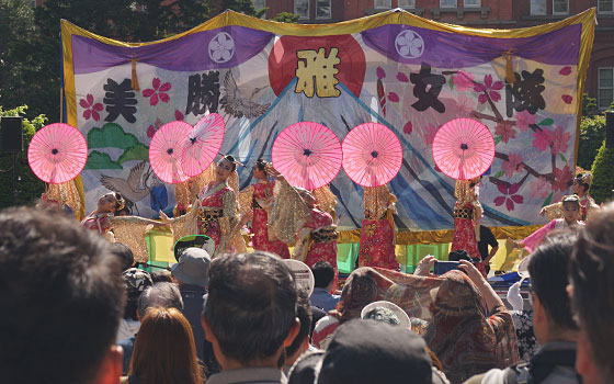 第25回YOSAKOIソーラン祭りより「美勝女隊」