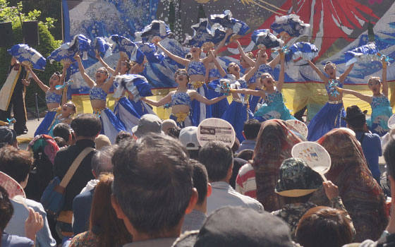 第25回YOSAKOIソーラン祭りより「美勝女隊」