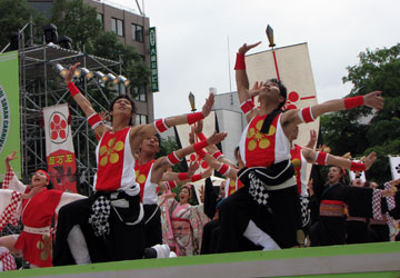 「第18回YOSAKOIソーラン祭り」大通西8丁目ステージ（The日本海＆北國新聞）