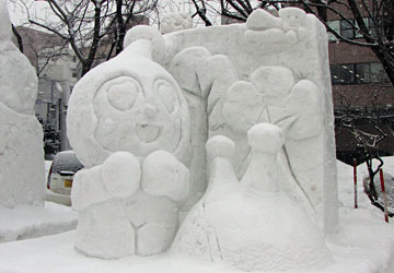 第61回さっぽろ雪まつりより「ドキンちゃん」 第61回さっぽろ雪まつりより「ドキンちゃん」
