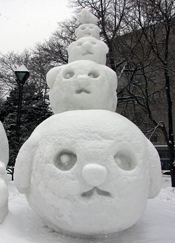 第61回さっぽろ雪まつりより「豆しば」 第61回さっぽろ雪まつりより「豆しば」