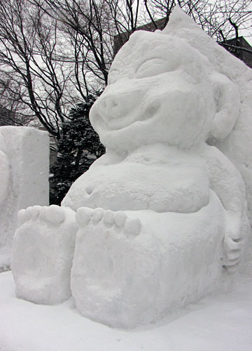 第61回さっぽろ雪まつりより「ビリケンさん」 第61回さっぽろ雪まつりより「ビリケンさん」