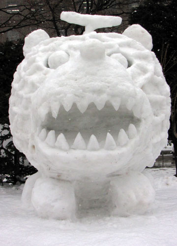 第63回さっぽろ雪まつりより「メロン熊」 第63回さっぽろ雪まつりより「メロン熊」