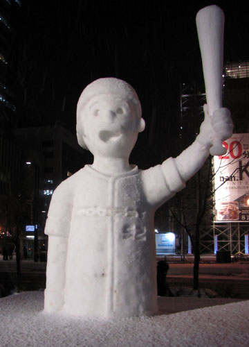 第63回さっぽろ雪まつりより「コツ兄」 第63回さっぽろ雪まつりより「コツ兄」