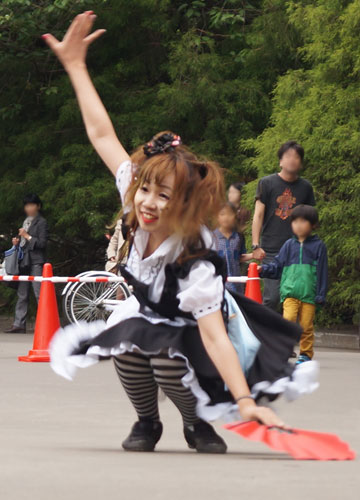 第23回YOSAKOIソーラン祭りより「友遊夢限しのろ」 第23回YOSAKOIソーラン祭りより「友遊夢限しのろ」