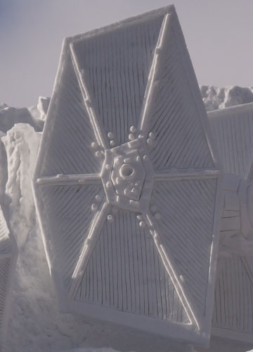 第66回さっぽろ雪まつりより「スターウォーズ(タイファイター)」 第66回さっぽろ雪まつりより「スターウォーズ(タイファイター)」