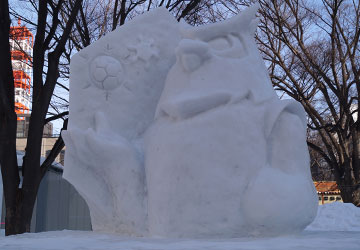 第66回さっぽろ雪まつりより「アナと雪の女王(ドーレくん)」 第66回さっぽろ雪まつりより「アナと雪の女王(ドーレくん)」