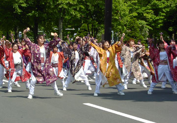 2007年YOSAKOIソーラン祭り・大通パレードより「雄武〜you've〜」1