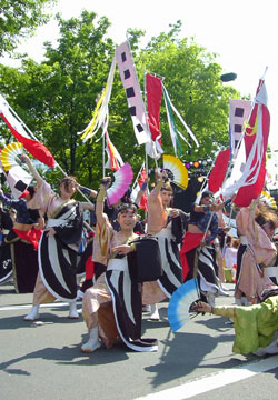 2007年YOSAKOIソーラン祭り・大通パレードより「旭川 北の大地」2
