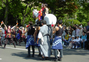 2007年YOSAKOIソーラン祭り・大通パレードより「劇団果実籠」4