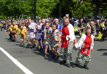 2007年YOSAKOIソーラン祭り・大通パレードより「劇団果実籠」5