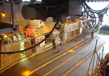 海上自衛隊・輸送用エアクッション艇 LCAC 8