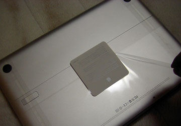 MacBook(Late 2008)̕یV[g𔍂I 4